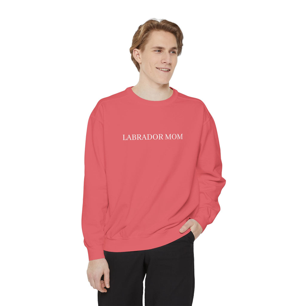 Labrador Mom Sweatshirt — Comfort Colors