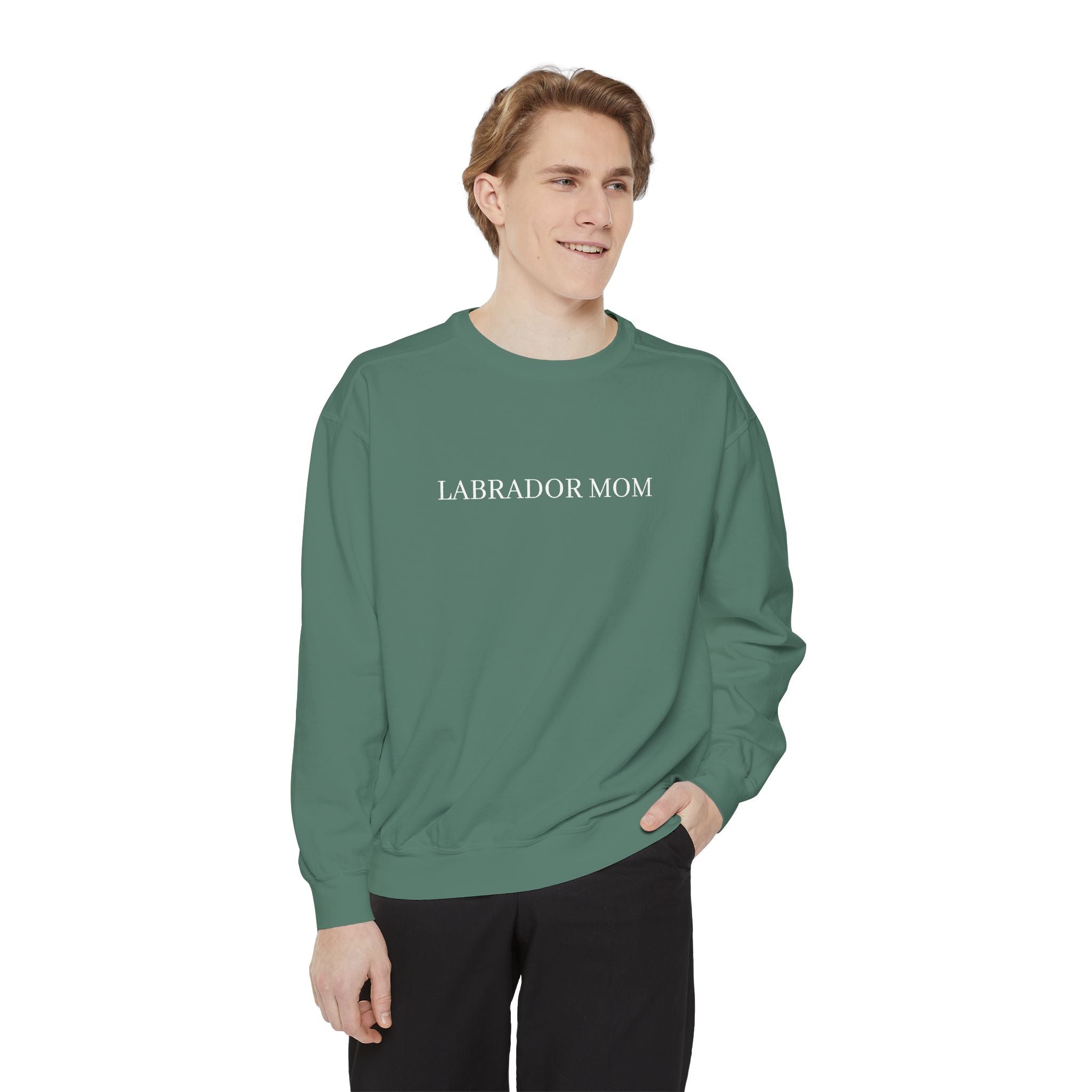 Labrador Mom Sweatshirt — Comfort Colors